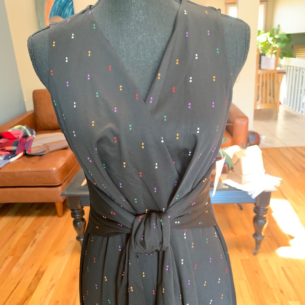 Superfoxx Sleeveless Tie Front dress